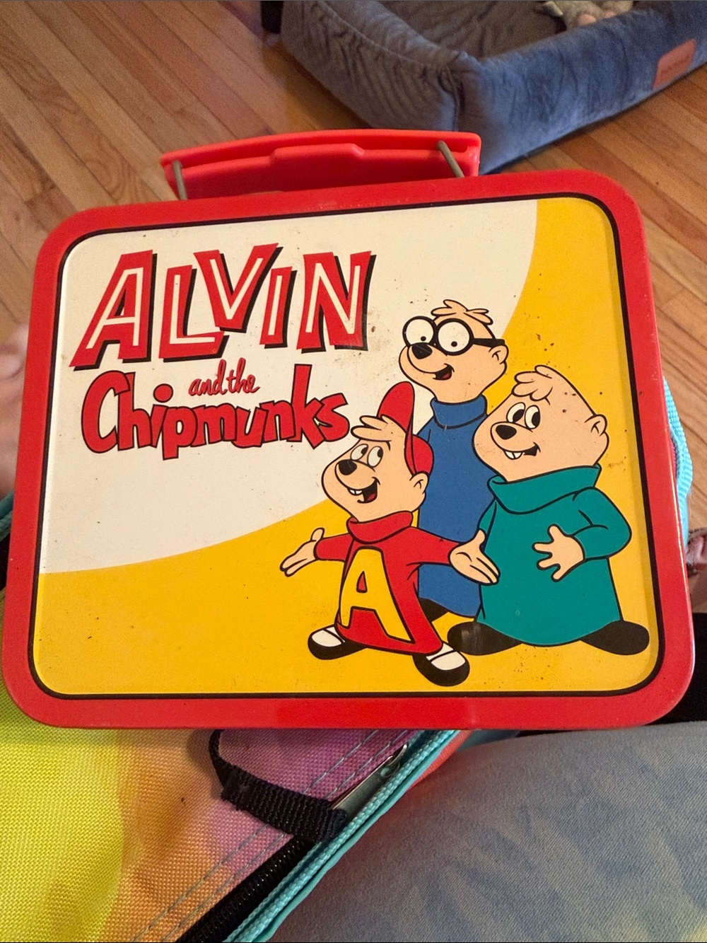 Universal Alvin and the Chipmunks Red Yellow Metal Lunch Tin